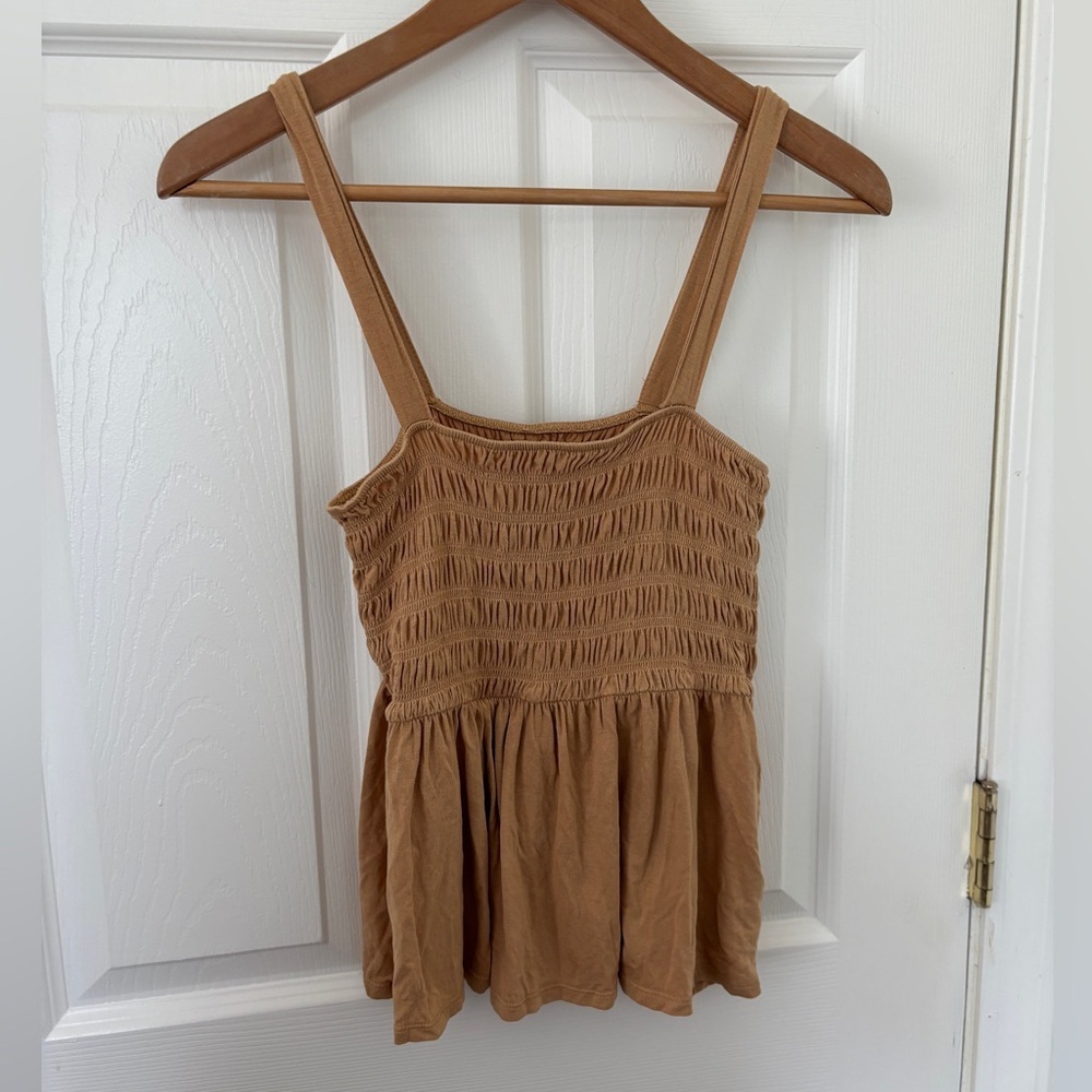 Women’s American Eagle Smocked Tan Tank‎ Super Cute Size Small